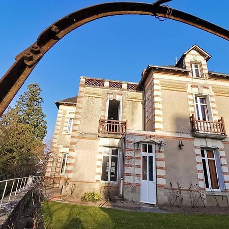 Amalouyse Chambre De Charme Au Coeur Des Chateaux De La Loire Монлюис-сюр-Лоар Екстериор снимка