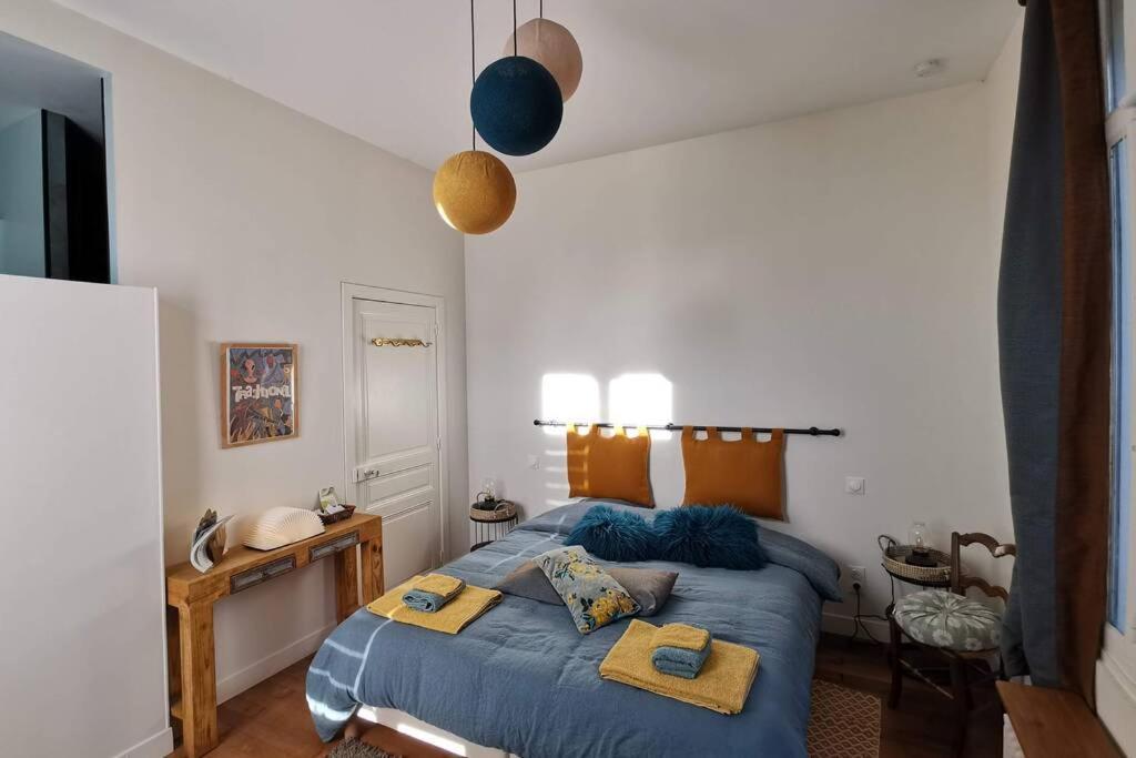 Amalouyse Chambre De Charme Au Coeur Des Chateaux De La Loire Монлюис-сюр-Лоар Екстериор снимка
